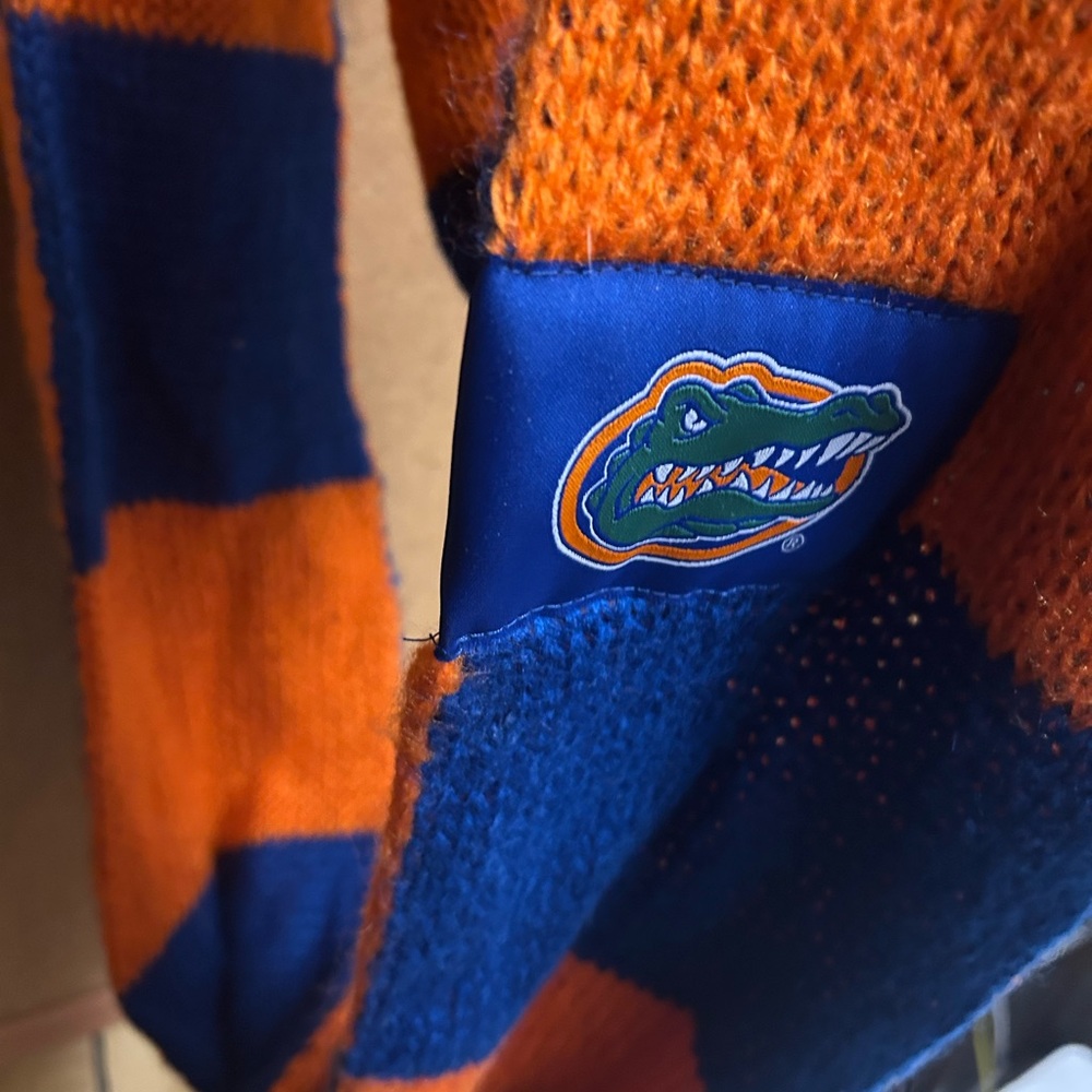 University of Florida gators, wraparound scarf